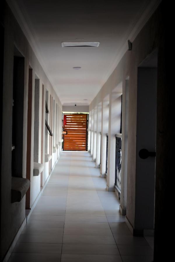 Hotel El Infinito Lifestyle Kempton Park Exterior foto
